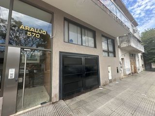 Foto 5 de VENTA COCHERA FIJA CUBIERTA VILLA LURO