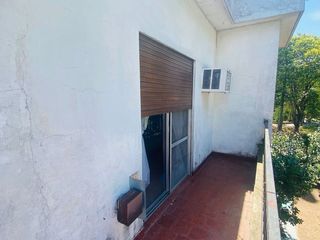 Foto 26 de CASA DE 4 AMBIENTES CON INGRESO POR DOS CALLES