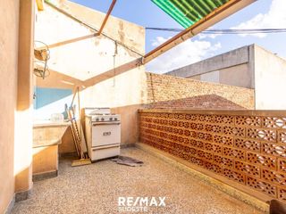 Foto 18 de VENTA CASA EN 1ER PISO + 2 LOCALES (B. PEDRO PICO)