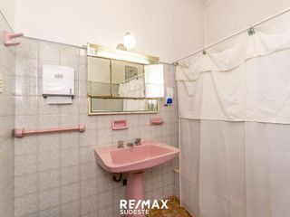 Foto 19 de VENTA CASA EN 1ER PISO + 2 LOCALES (B. PEDRO PICO)