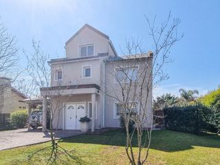 Foto 7 de Venta espectacular casa 4 amb. La Barra Village!