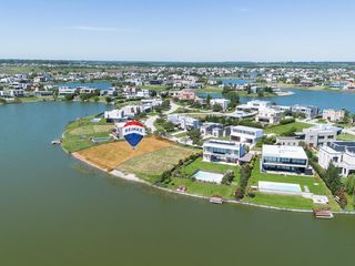 Foto 5 de LOTE en VENTA a LAGUNA área 5 San Sebastián Pilar