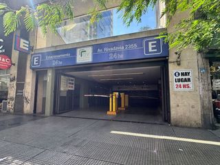 Foto 1 de Cochera cubierta en venta. Av Rivadavia. Balvanera