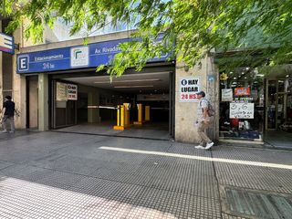Foto 3 de Cochera cubierta en venta. Av Rivadavia. Balvanera