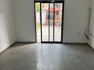 Foto 9 de VENTA DPTO. 3 DORM. P.B, PATIO Y ASADOR