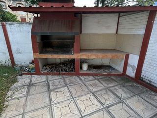 Foto 3 de VENTA DPTO. 3 DORM. P.B, PATIO Y ASADOR