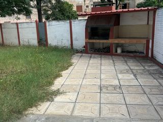 Foto 2 de VENTA DPTO. 3 DORM. P.B, PATIO Y ASADOR
