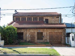 Foto 19 de CASA 3 DORMITORIOS VENTA LA PLATA APTA BANCO