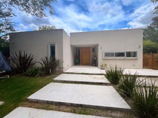 Foto 31 de VENTA CASA 4 AMBIENTES BARRIO LA COMARCA
