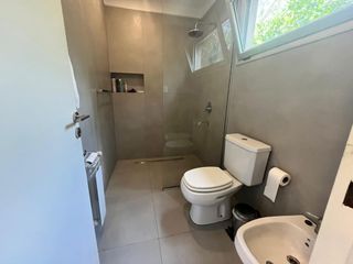 Foto 17 de VENTA CASA 4 AMBIENTES BARRIO LA COMARCA
