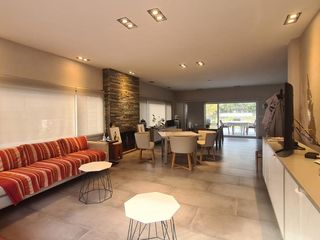 Foto 3 de Alquiler Anual Casa Al Rio en San Benito Villanueva Tigre