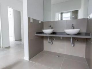 Foto 11 de Venta Excelente Casa  con Bajada Directa Al Rio San Juan Villanueva Tigre