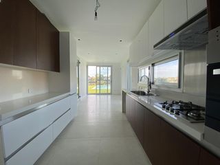 Foto 10 de Casa en alquiler en barrio San Isidro Labrador, Tigre
