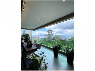 Foto 6 de Acogedor Ap Poblado Balsos 182m2 💰1700 Mill