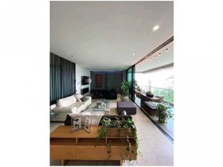 Foto 2 de Acogedor Ap Poblado Balsos 182m2 💰1700 Mill
