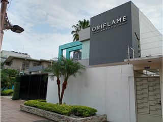 Foto 2 de OFICINA - LOCAL COMERCIAL EN VENTA O ALQUILER  – GUAYAQUIL