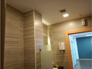 Foto 17 de OFICINA - LOCAL COMERCIAL EN VENTA O ALQUILER  – GUAYAQUIL