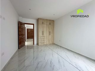 Foto 14 de Casa en Venta al Sur de Manta 5 Dormitorios desde 176K Urb privada