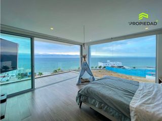 Foto 2 de Casa moderna con vista al mar en Ciudad del Mar, Manta – $439.900