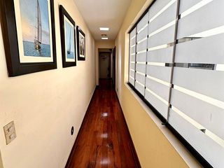 Foto 8 de DEPARTAMENTO DUPLEX  EN AV. VELASCO ASTETE 265