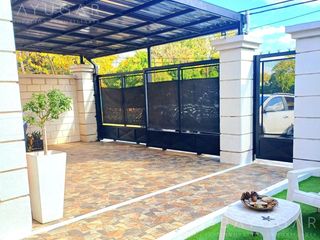 Foto 2 de Venta Casa de 4 ambientes - Barrio Villa Alpina 1 / Pilar