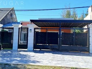 Foto 1 de Venta Casa de 4 ambientes - Barrio Villa Alpina 1 / Pilar