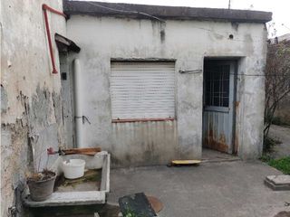 Foto 2 de CASA A RECICLAR