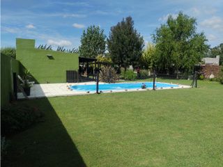 Foto 7 de Quinta en Rivadavia esq 142