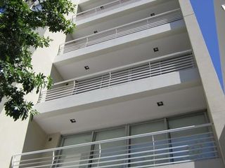 Foto 1 de Excelente departamento de 2 ambientes al contrafrente. L. de Zamora Oeste.