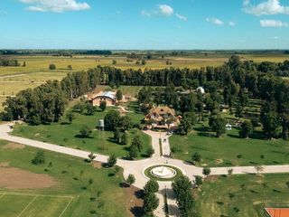 Foto 1 de Haras Santa Cecilia, el secreto del buen vivir! en Lobos