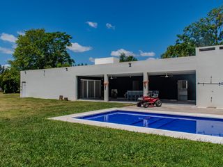 Foto 31 de VENTA HERMOSA CASA ESTILO MINIMALISTA EN BRADSEN