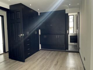 Foto 8 de VENTA Departamento de 2 dormitorios en Urb. Lomas de Monteserrin
