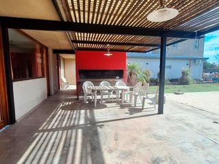 Foto 19 de Casa 3 Dormitorios Jardín y Piscina - Cantegril - Funes | Alquiler