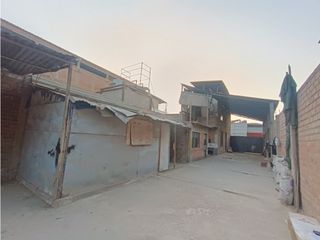 Foto 3 de VILLA EL SALVADOR - VENTA TERRENO - ÁREA 642 m2
