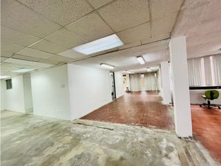 Foto 16 de La Concepción, Oficina en Renta, 160m2, 5 Ambientes