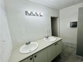 Foto 7 de La Concepción, Oficina en Renta, 160m2, 5 Ambientes