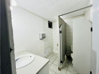 Foto 10 de La Concepción, Oficina en Renta, 160m2, 5 Ambientes