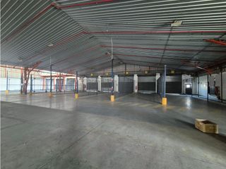 Foto 4 de ALQUILER DE BODEGA INDUSTRIAL EN GUAYAQUIL – 7.362 m²