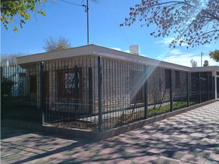 Foto 2 de Realtyplus ALQUILA CASA EN BARRIO UJEMVI. Las Heras. Mendoza