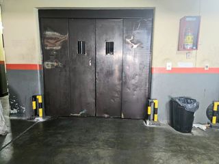 Foto 4 de VENTA COCHERA CERRADA POR ASCENSOR  EN BALVANERA