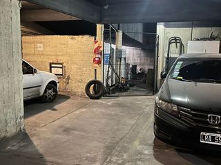 Foto 4 de Venta de cochera en zona de Flores