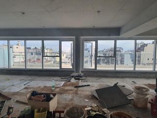 Foto 6 de Oficina en Av. Córdoba esquina Uruguay 142  m2 y    51 de  terraza m2  a estrenar !!