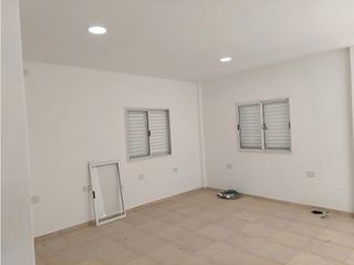 Foto 5 de Galpón a estrenar sobre autovía Ruta 16 en venta!