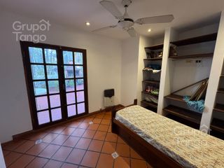 Foto 13 de PH casa en venta Colegiales, 7 ambientes con terraza y patio por escalera