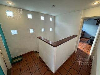 Foto 11 de PH casa en venta Colegiales, 7 ambientes con terraza y patio por escalera