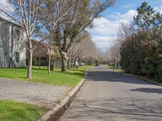 Foto 44 de Casa en  venta e dorm, jardin y pileta