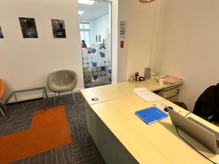 Foto 18 de Alquiler en Al Rio, Oficina 420M2 - 4 COCHERAS - Vista al Rio (Certificación Leed)