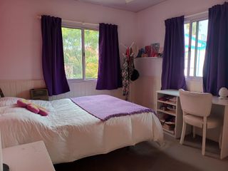 Foto 30 de Casa muy luminosa de 6 ambientes en La Colina con galería, jardín y pileta