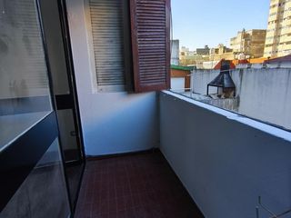 Foto 10 de Monoambiente dividido  - España 1165  02-03