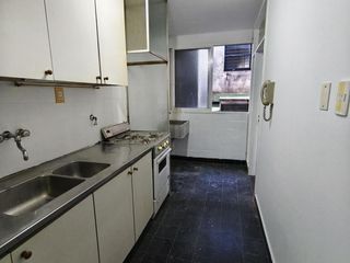 Foto 5 de Monoambiente dividido  - España 1165  02-03